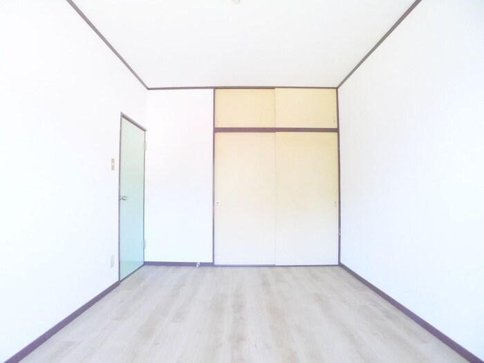 物件内観写真18　(居室)