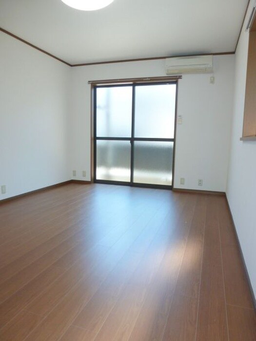 物件内観写真5　(居室)