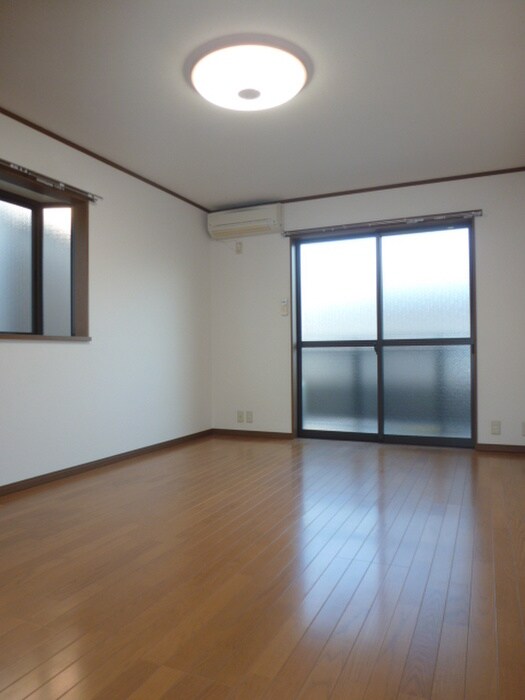 物件内観写真5　(居室)