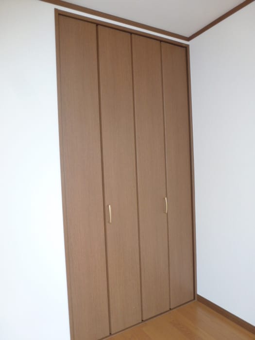 物件内観写真12　(収納)