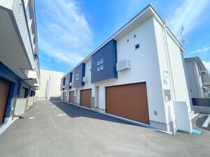 プレミアガレージ川口石神Ⅱ外観写真