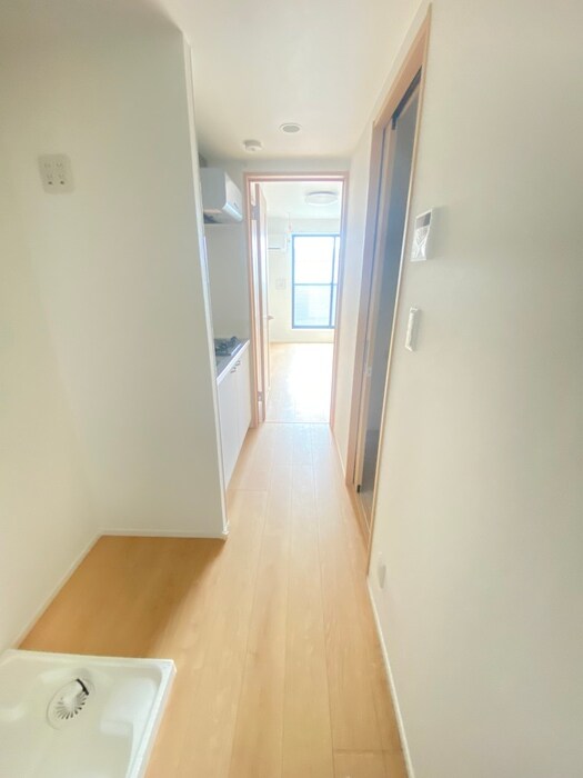物件内観写真9　(廊下)