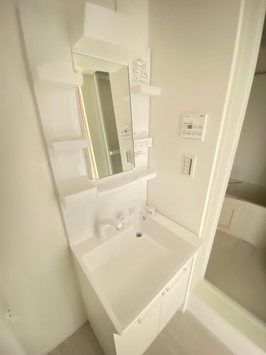 物件内観写真12　(洗面)