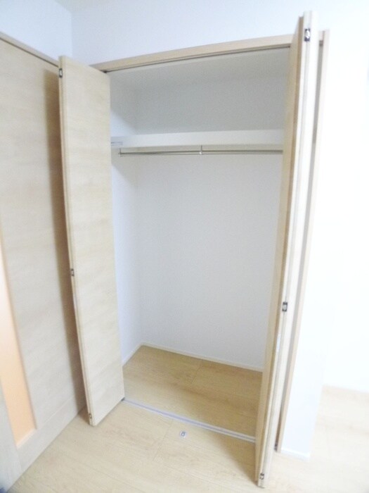 物件内観写真12　(収納)