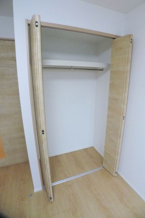 物件内観写真12　(収納)