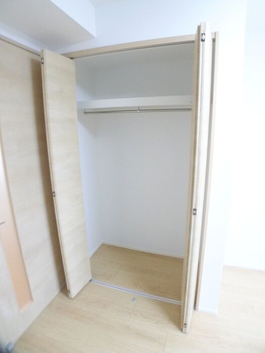 物件内観写真12　(収納)