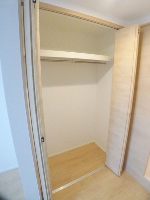 物件内観写真12　(収納)