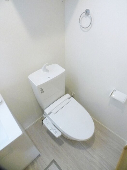 物件内観写真16　(トイレ)