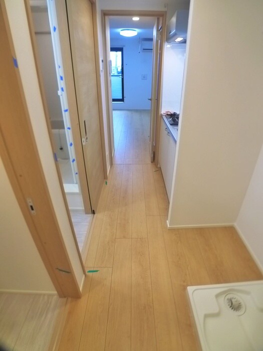 物件内観写真18　(廊下)