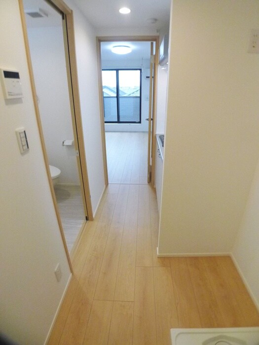 物件内観写真18　(廊下)