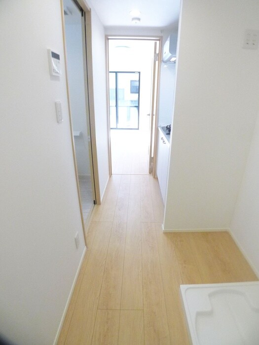 物件内観写真19　(玄関)