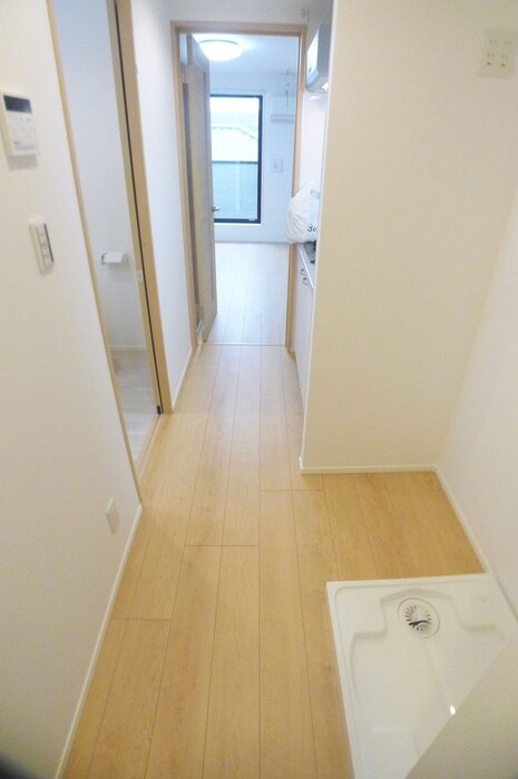物件内観写真19　(廊下)