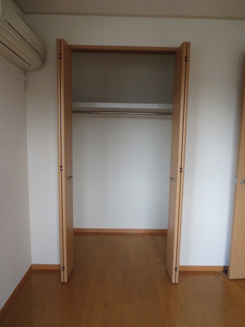 物件内観写真13　(収納)