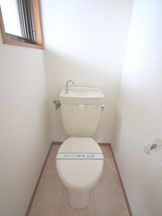 物件内観写真11　(トイレ)