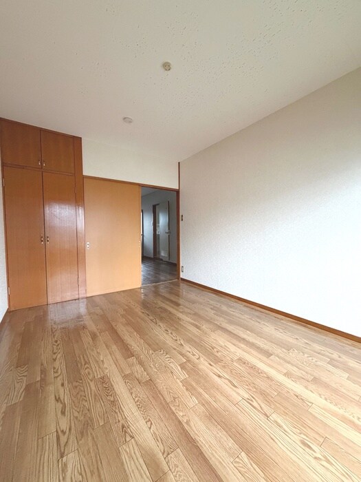 物件内観写真18　(居室)