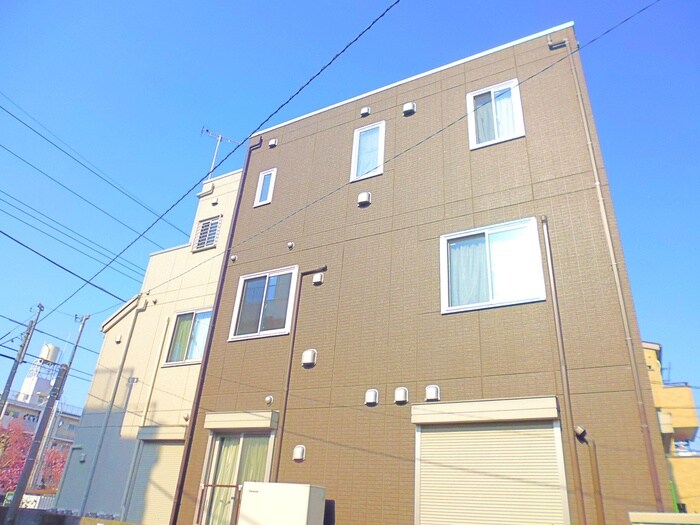 物件外観写真1　(外観写真)