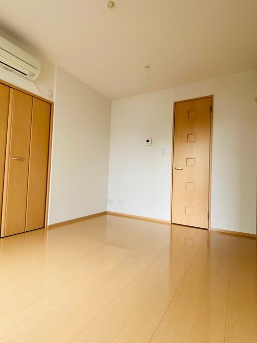 物件内観写真5　(居室)