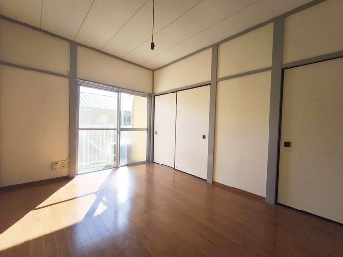 物件内観写真10　(居室)