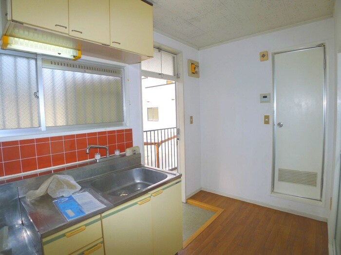 物件内観写真19　(玄関)