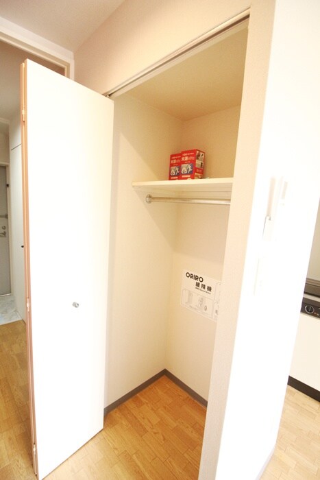 物件内観写真10　(収納)