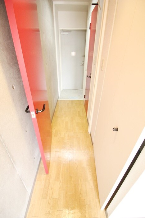 物件内観写真17　(廊下)