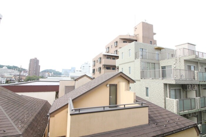 物件内観写真21　(室内からの展望)