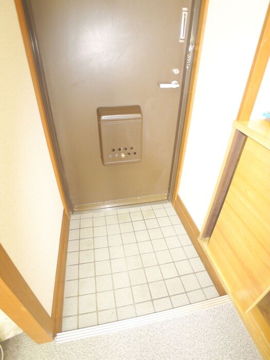 物件内観写真17　(玄関)