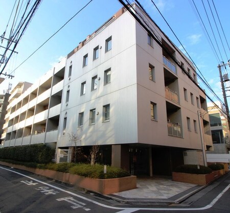 小田急コアロード目白（２１０）外観写真