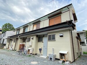 吉野アパート　奥棟外観写真