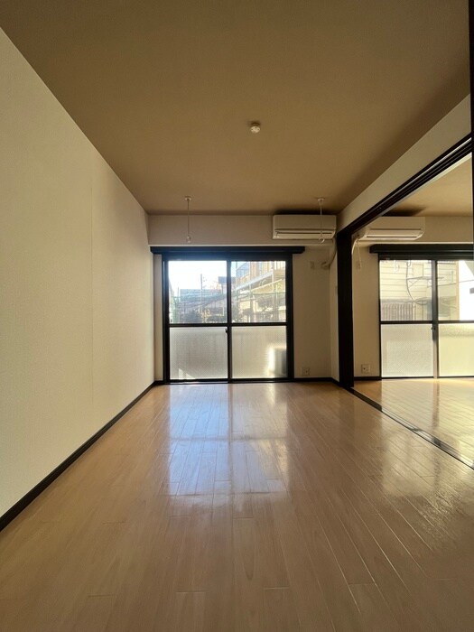 物件内観写真10　(居室)