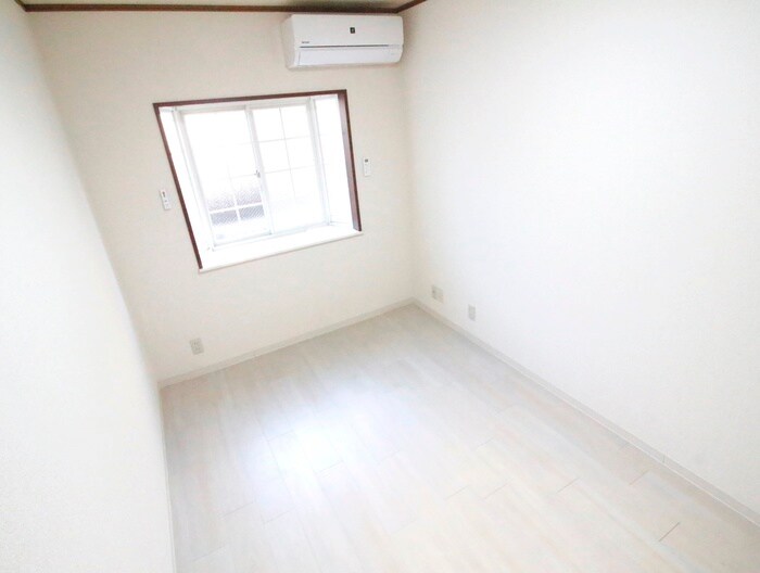 物件内観写真21　(居室)