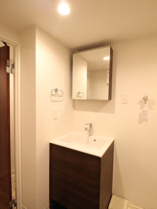 物件内観写真13　(洗面)