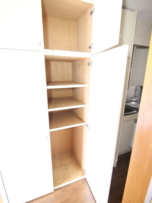 物件内観写真18　(収納)