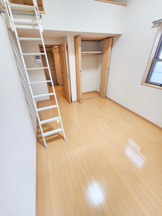 物件内観写真18　(居室)