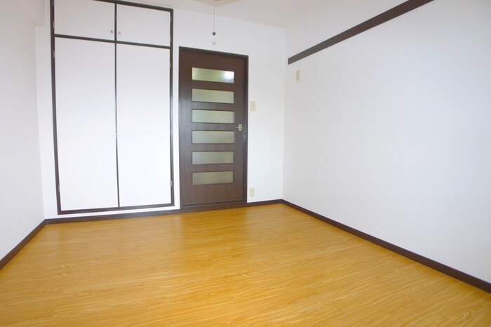 物件内観写真14　(居室)