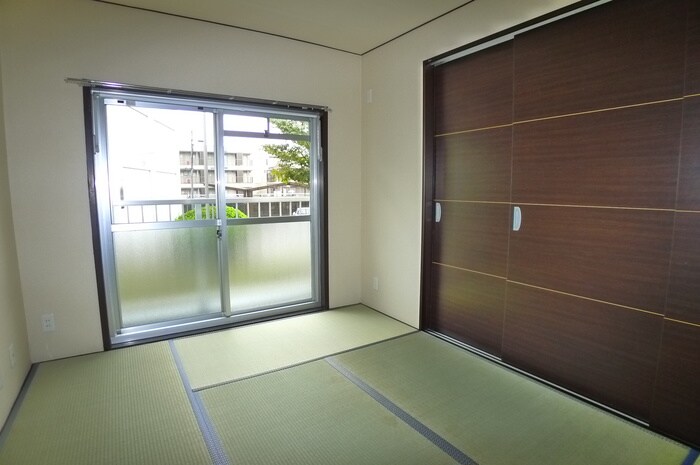 物件内観写真9　(居室)