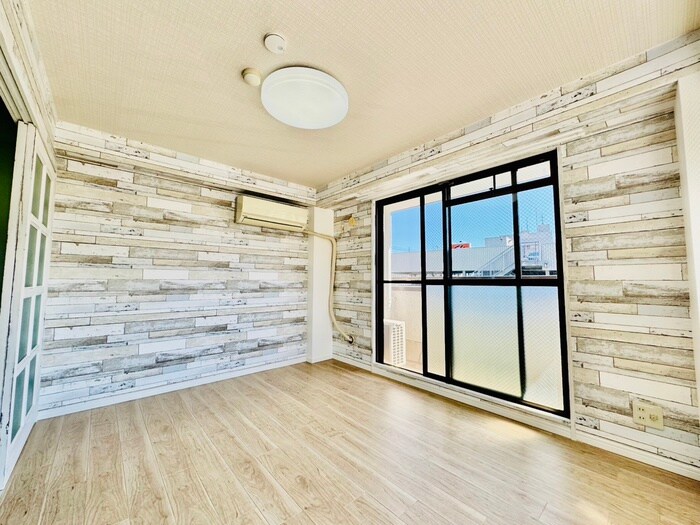 物件内観写真9　(居室)