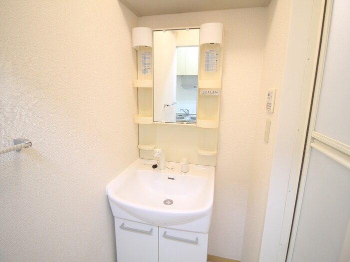 物件内観写真10　(洗面)