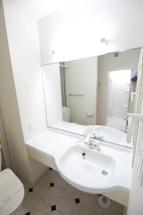 物件内観写真13　(洗面)