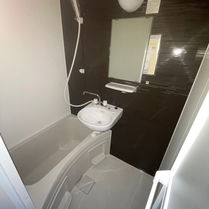 物件内観写真14　(バス／シャワールーム等)