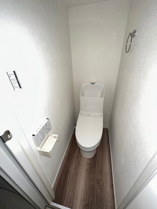 物件内観写真15　(トイレ)