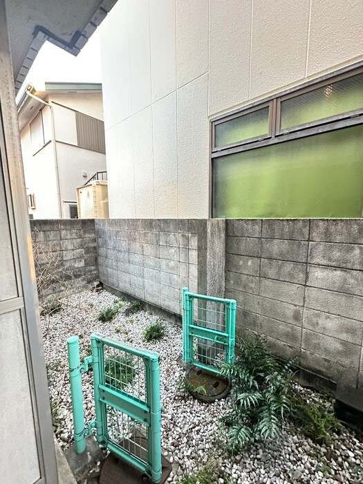 物件内観写真22　(室内からの展望)