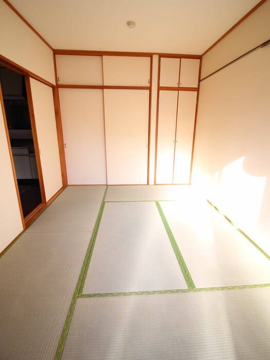 物件内観写真9　(居室)