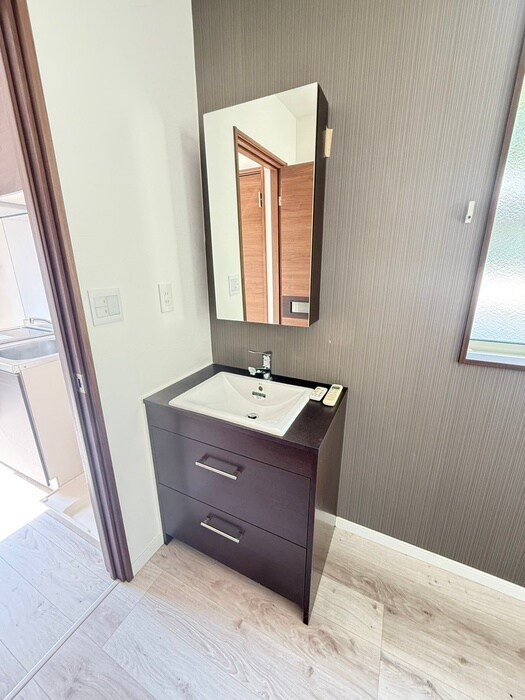 物件内観写真13　(洗面)