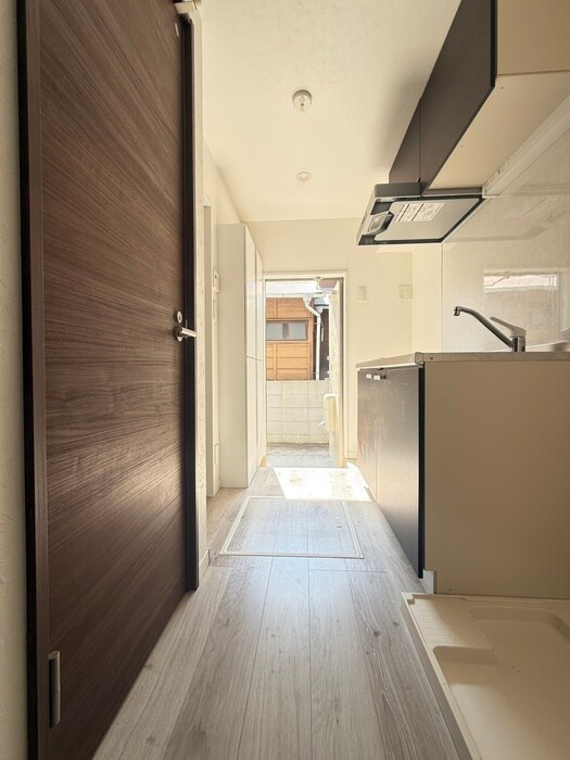 物件内観写真18　(廊下)