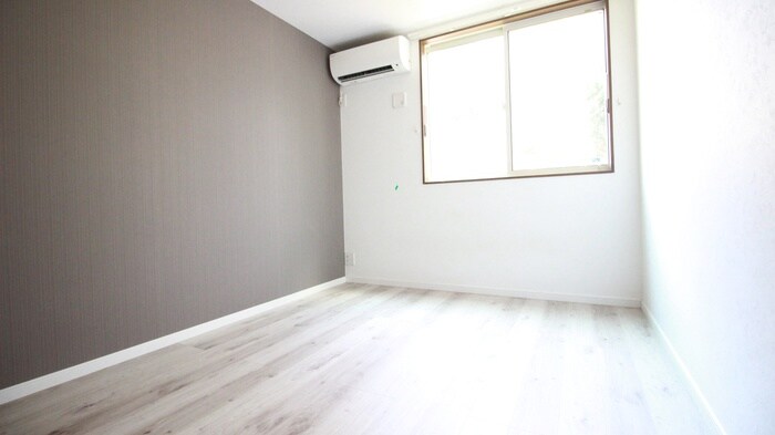 物件内観写真22　(居室)