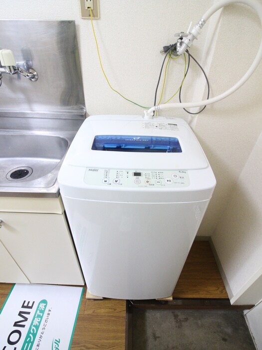 物件内観写真15　(洗濯機置場)