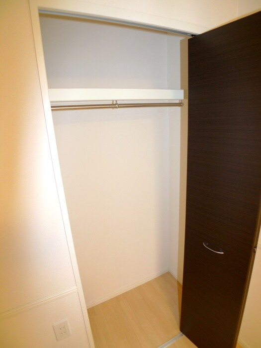 物件内観写真9　(収納)