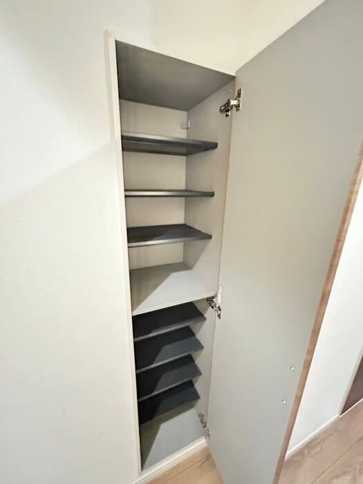 物件内観写真18　(靴箱)