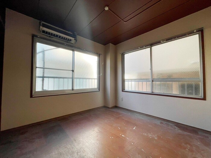 物件内観写真9　(居室)